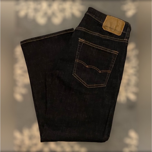 American Eagle Men’s Jeans. Classic bootcut. 28x28. NWOT. - Picture 4 of 5